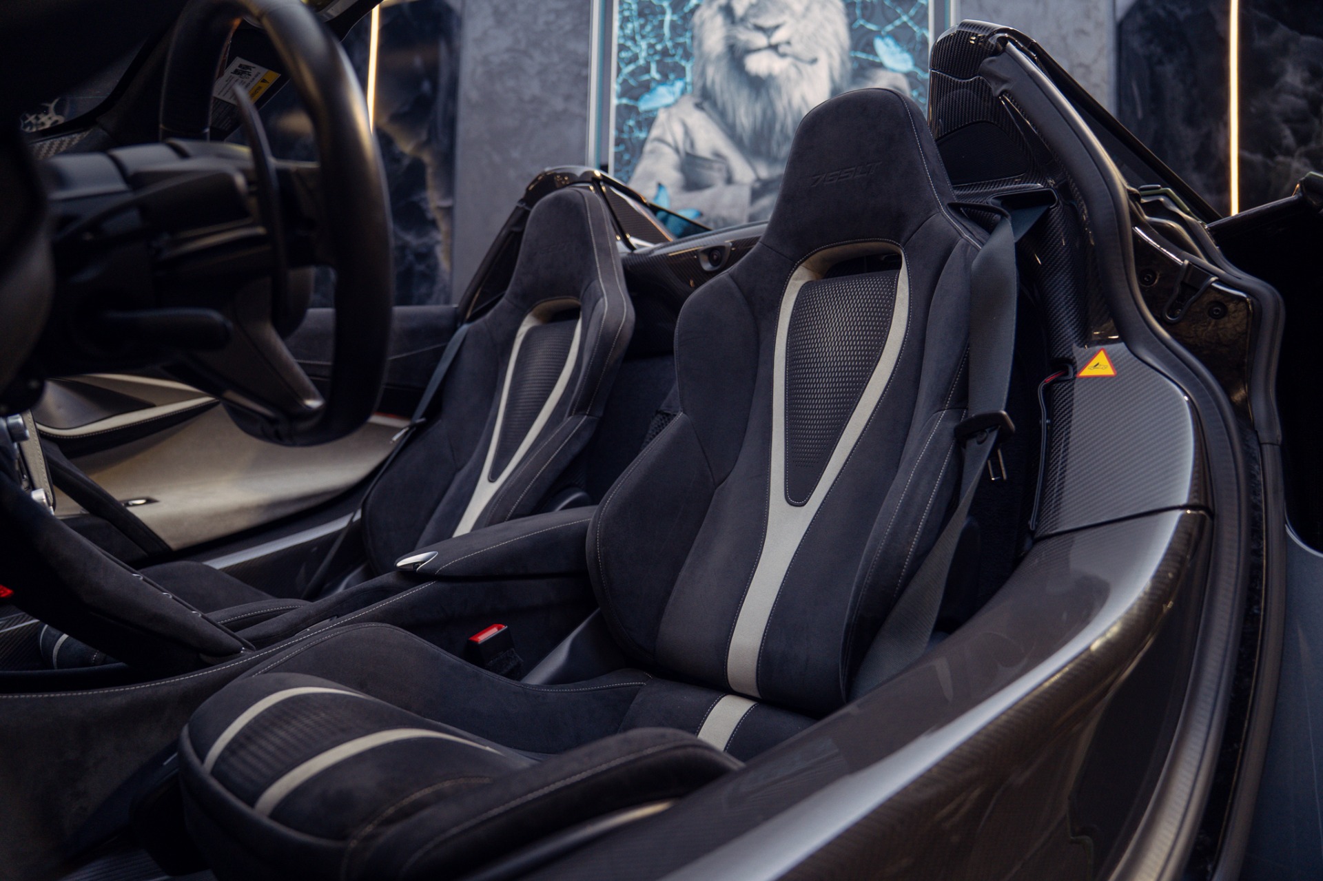 Used 2022 McLaren 765LT Spider MSO MATTE URBAN GREEN $570,000 MSRP